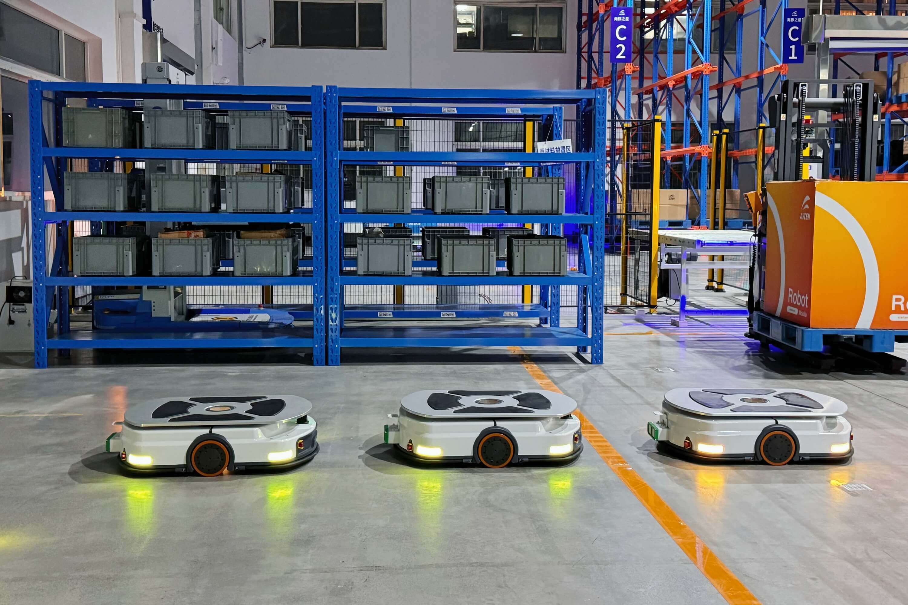 710公海寰宇AMR托盘搬运车：赋能仓库自动化托盘运输
